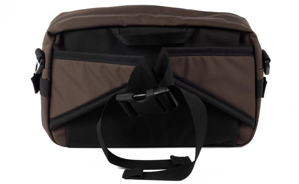 The LGD in Ursa. Back view, showing the hide-away padded hip belt.